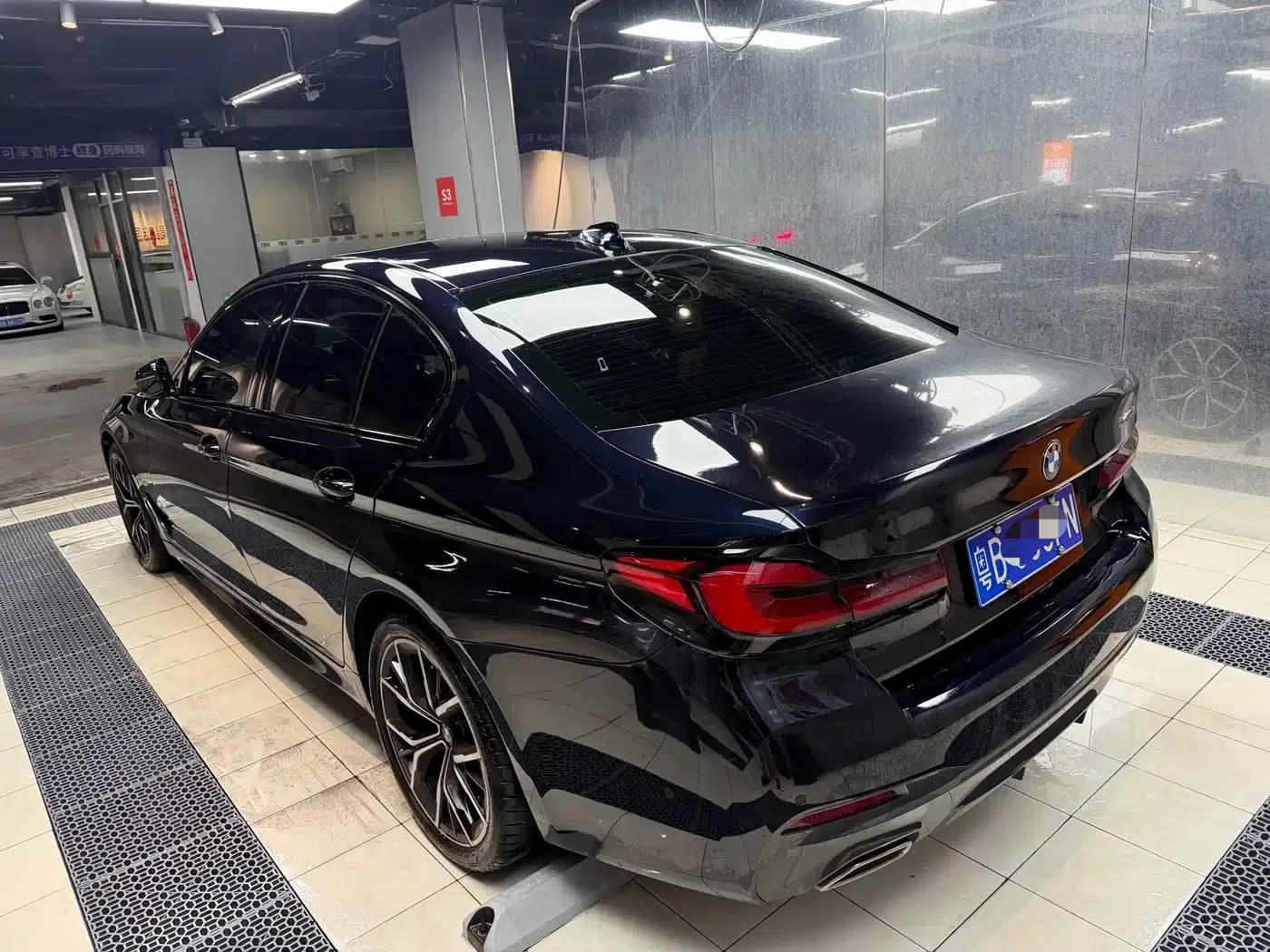 2022 BMW 5 Series (Imported) Facelift 540i Luxury Edition with M Sport Package — миниатюра 5