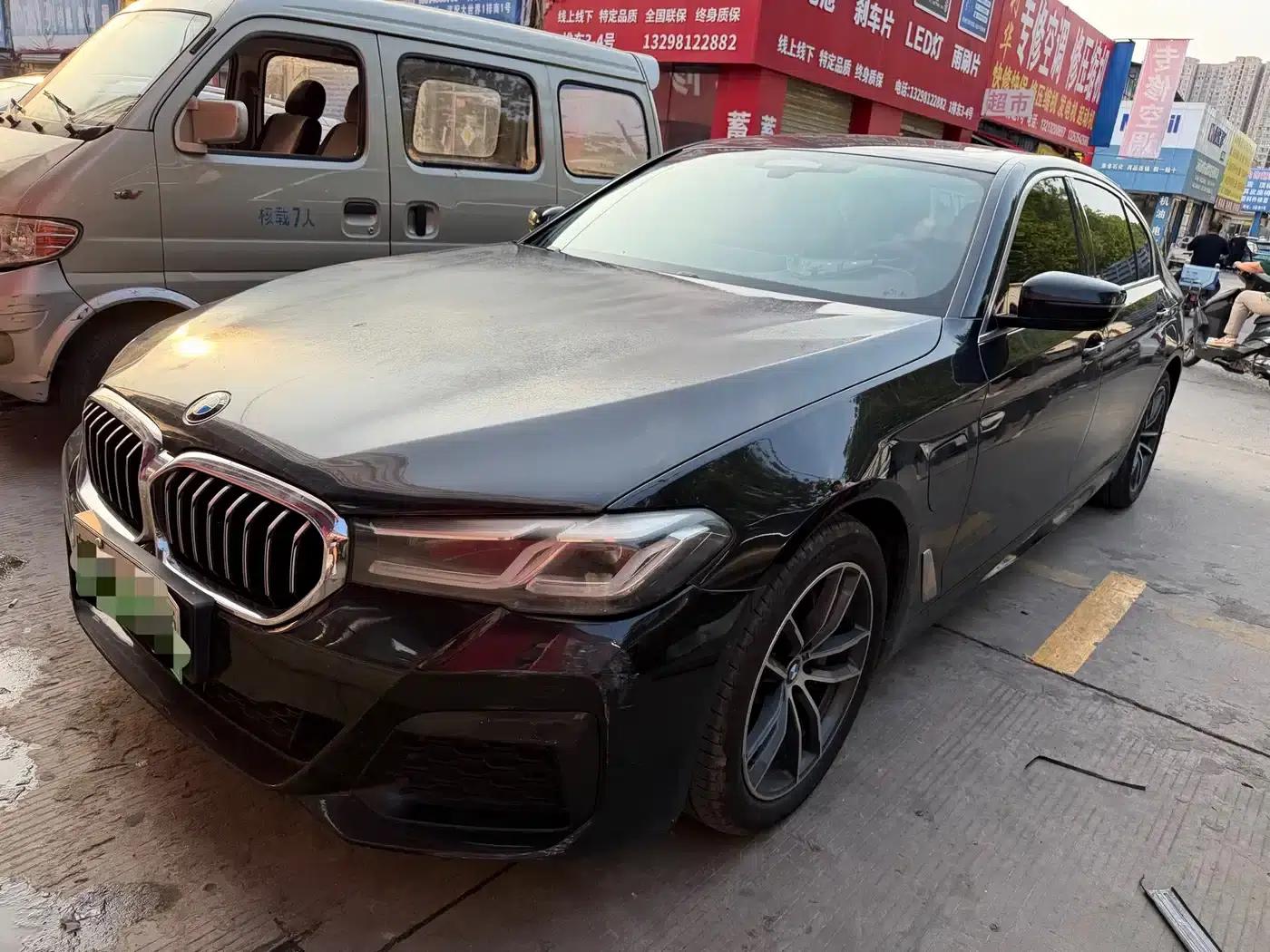 BMW 5 Series PHEV 2021 535Le Pioneer Edition M Sport Package — миниатюра 1