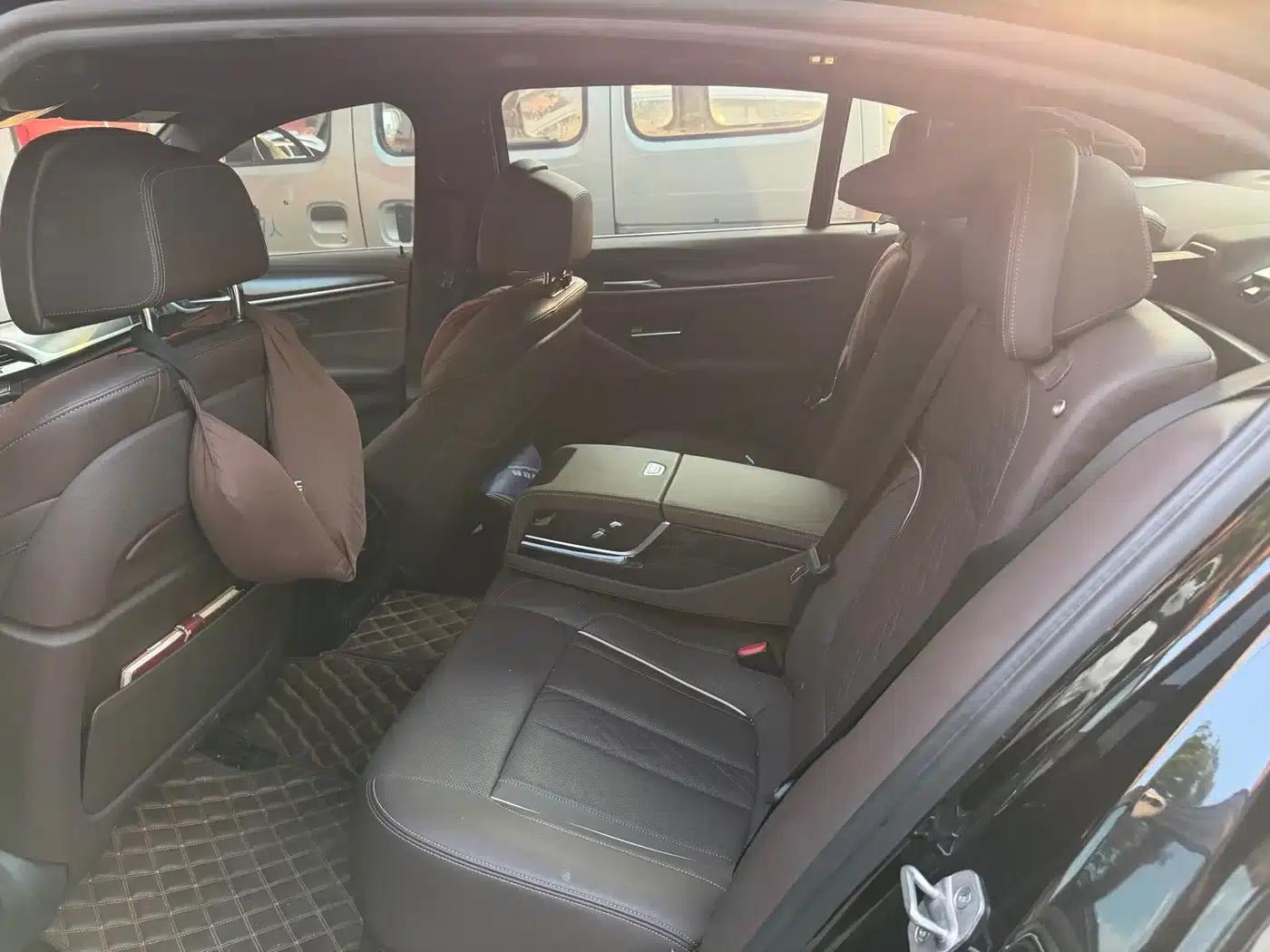 BMW 5 Series PHEV 2021 535Le Pioneer Edition M Sport Package — миниатюра 4