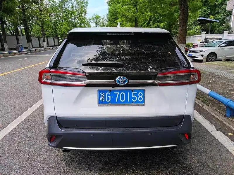 Highlander 2022 Hybrid 2.5L 2WD Leading Edition — миниатюра 5