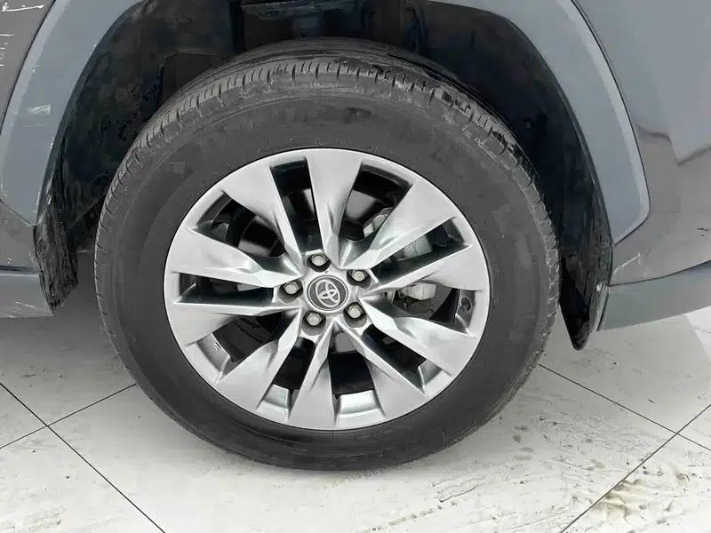 2023 Toyota RAV4 2.0L 2WD Leading Edition — миниатюра 7