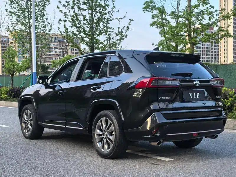 2024 Toyota RAV4 2.0L 2WD Leading Edition — миниатюра 4