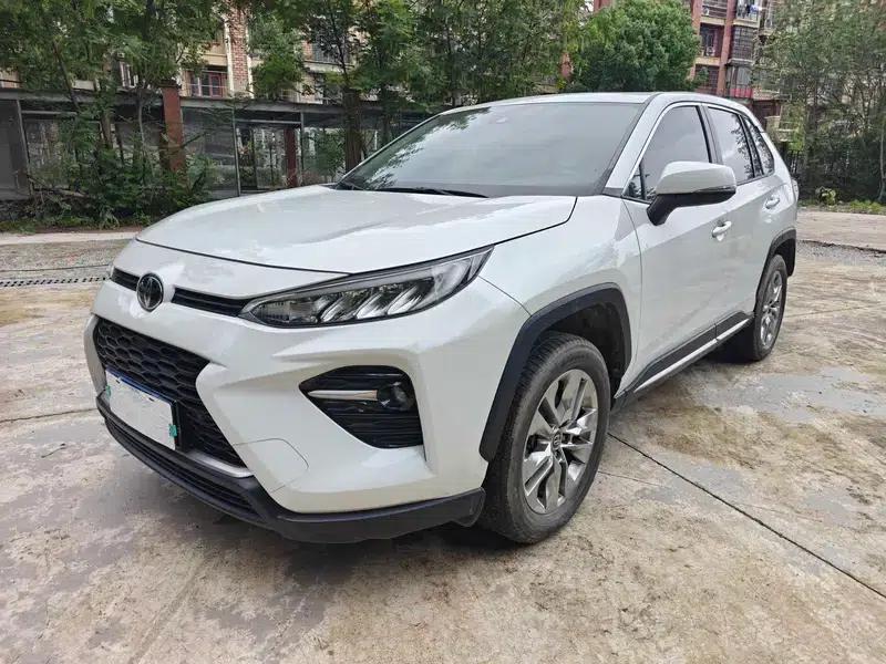 2021 Toyota RAV4 2.0L 2WD Luxury Edition — миниатюра 1