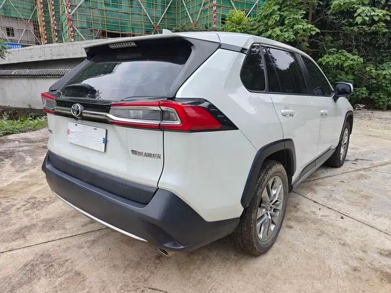 2021 Toyota RAV4 2.0L 2WD Luxury Edition — миниатюра 7