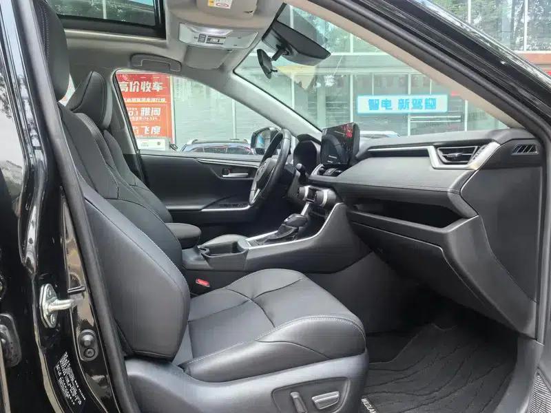 2023 Toyota RAV4 2.0L AWD Luxury Plus Edition — миниатюра 14