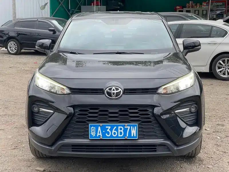 2020 Toyota RAV4 2.0L 2WD Leading Edition — миниатюра 2