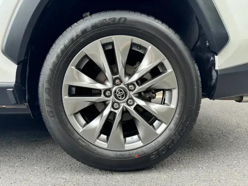 2023 Toyota RAV4 2.0L 2WD Urban Edition — миниатюра 8
