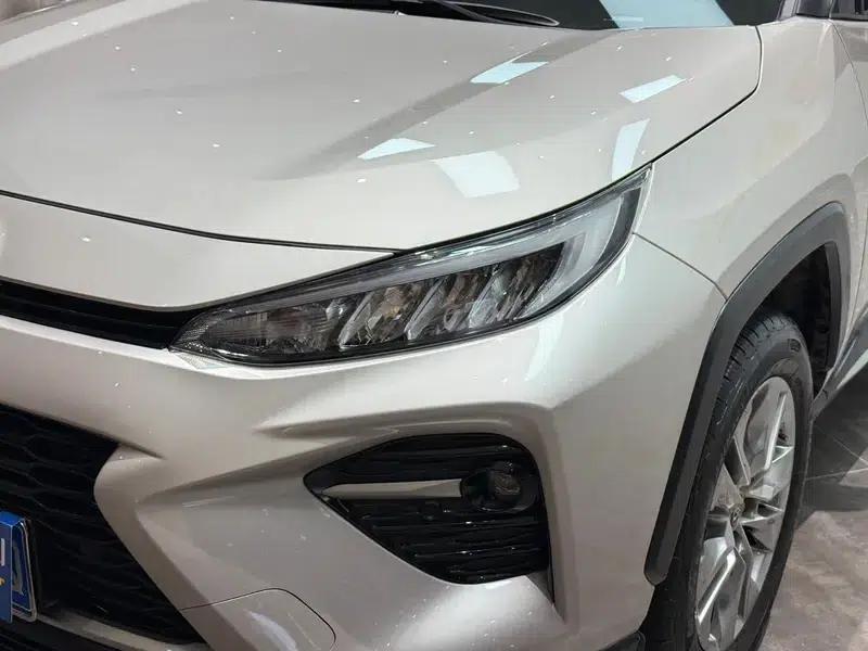 2020 Toyota RAV4 2.0L AWD Luxury Edition — миниатюра 9