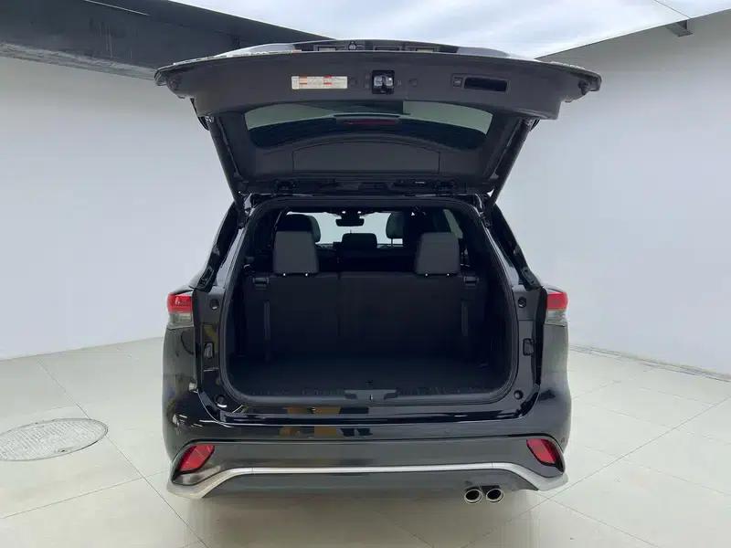 Crown Land Cruiser 2022 2.5L HEV 4WD Premium Edition — миниатюра 20