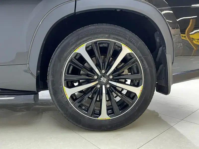 Crown Land Cruiser 2022 2.5L HEV 4WD Premium Edition — миниатюра 9