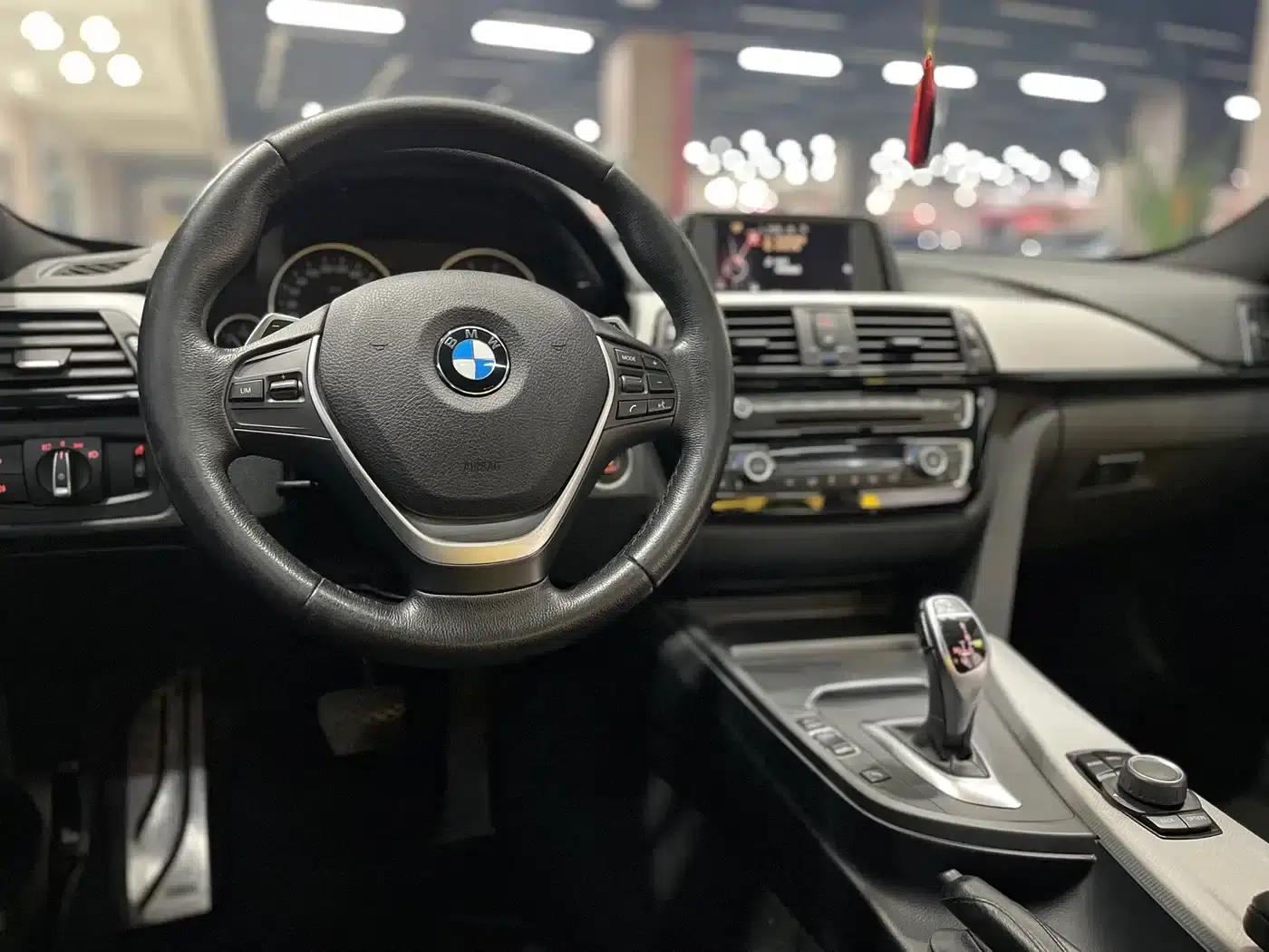 2017 BMW 3 Series 320i M Sport — миниатюра 4