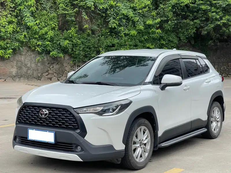 2022 Toyota Corolla Sharp 2.0L Luxury Edition — миниатюра 1
