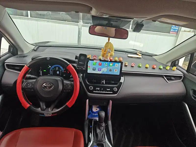 2024 Toyota Corolla 2.0L Intelligent Hybrid Elite Edition — миниатюра 5
