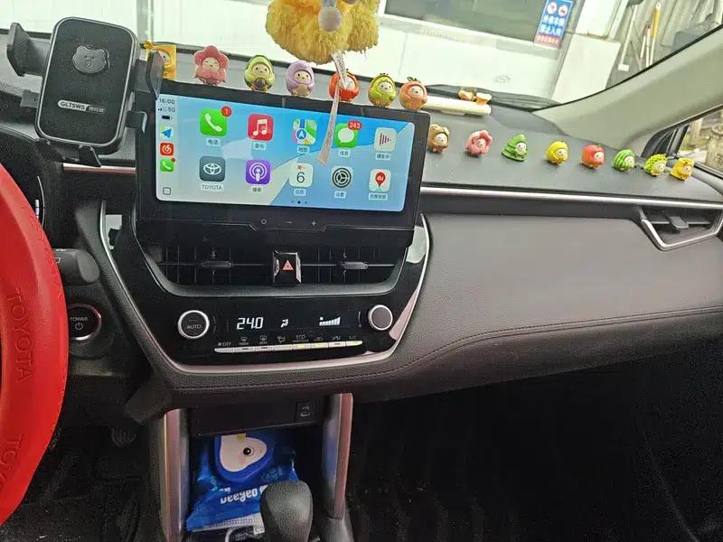 2024 Toyota Corolla 2.0L Intelligent Hybrid Elite Edition — миниатюра 8