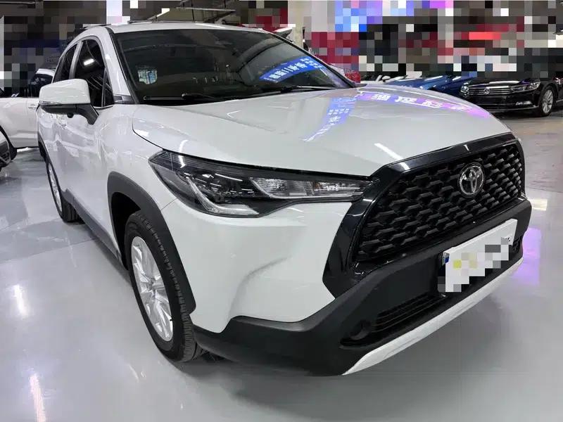 2023 Toyota Corolla 2.0L CVT Luxury Edition — миниатюра 3