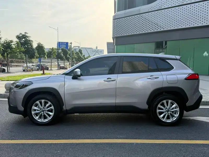 2023 Toyota Corolla Sharp 2.0L CVT Elite Edition — миниатюра 4