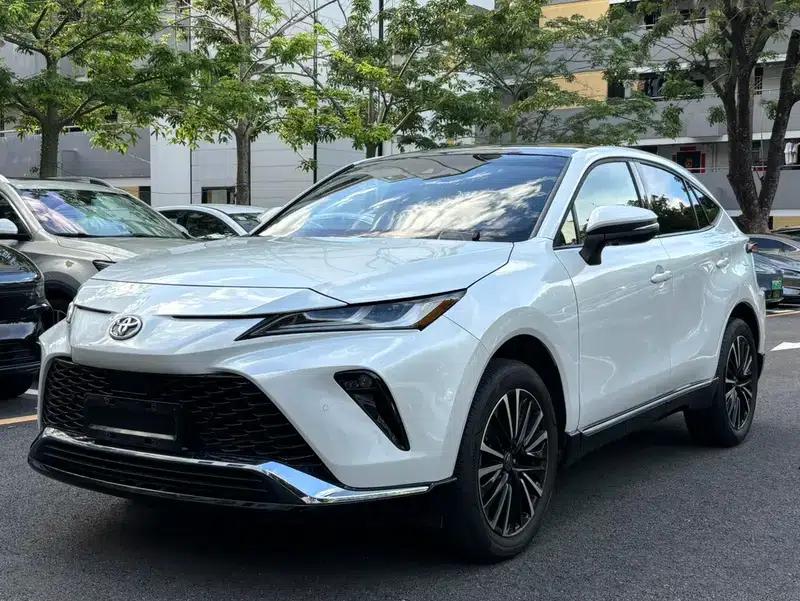 Venza 2023 2.0L CVT 2WD Premium Edition — миниатюра 1