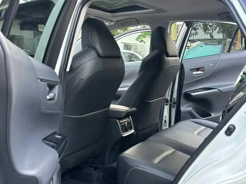 Venza 2023 2.0L CVT 2WD Premium Edition — миниатюра 16