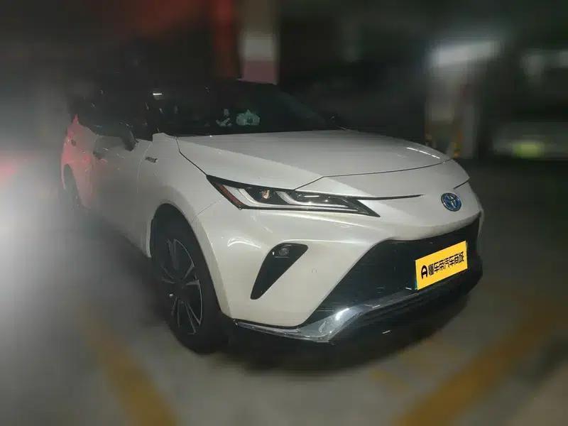 Venza 2023 Hybrid 2.5L CVT 2WD Premium Edition — миниатюра 3