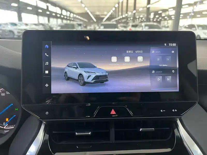 Venza 2023 Hybrid 2.5L CVT 2WD Luxury Edition — миниатюра 10