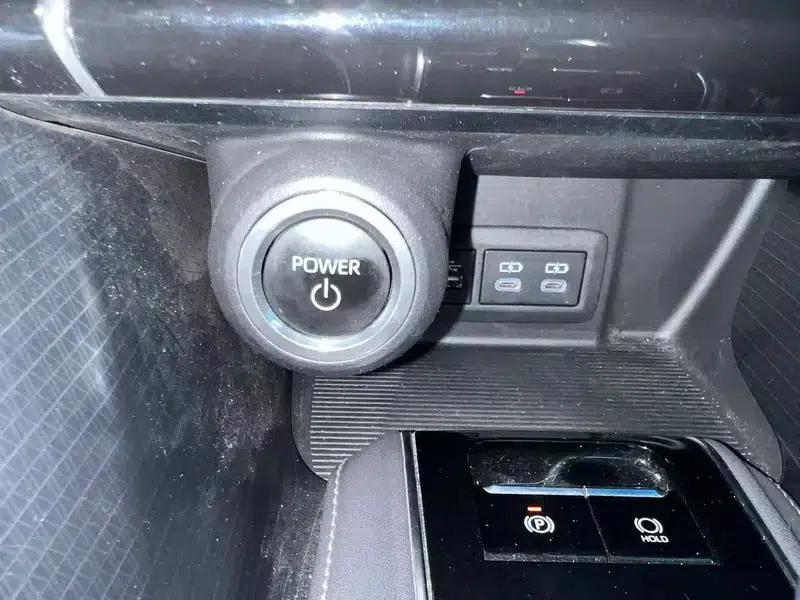 Venza 2023 Hybrid 2.5L CVT 2WD Premium Edition — миниатюра 9