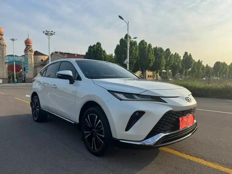Venza 2022 2.0L CVT 4WD Supreme Edition — миниатюра 3