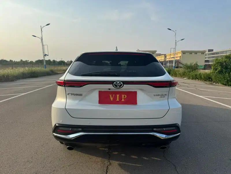 Venza 2022 2.0L CVT 4WD Supreme Edition — миниатюра 6