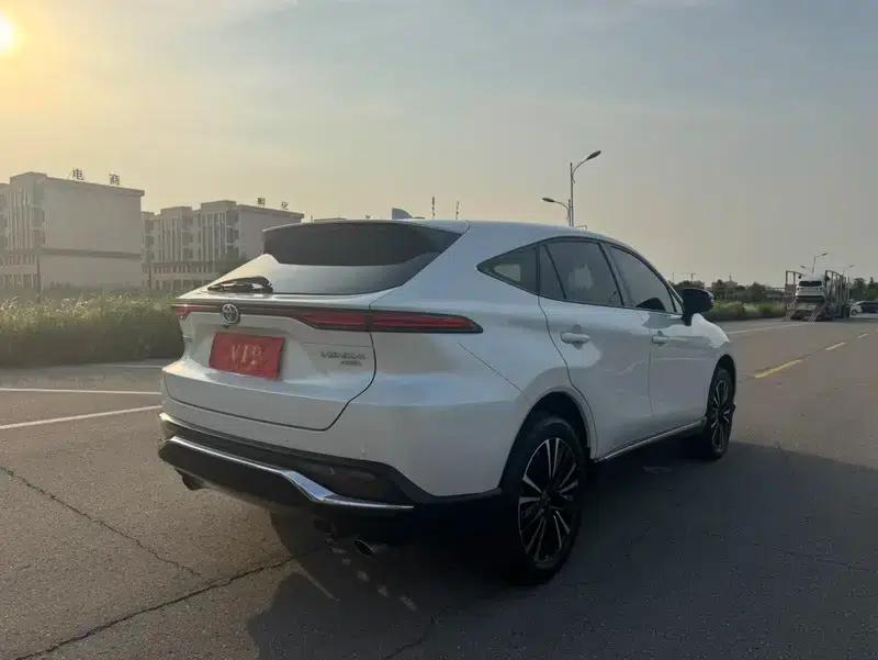 Venza 2022 2.0L CVT 4WD Supreme Edition — миниатюра 7