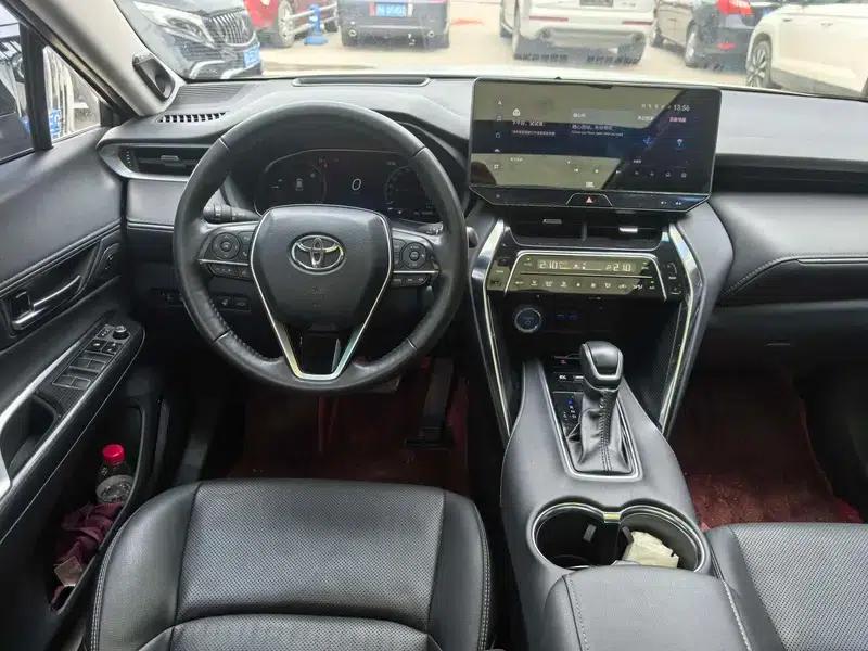 Venza 2022 Hybrid 2.5L CVT 4WD Supreme Edition — миниатюра 13