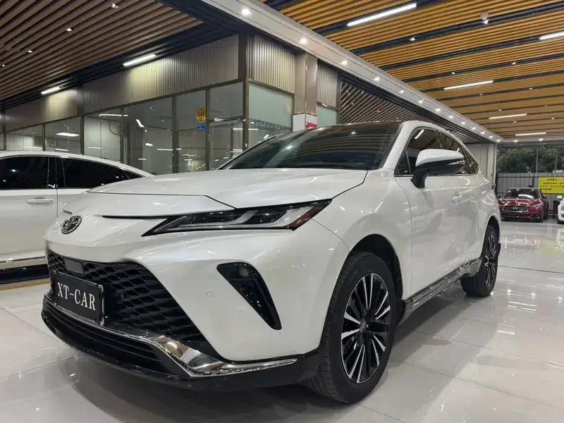 Venza 2022 2.0L CVT 2WD Premium Edition — миниатюра 1