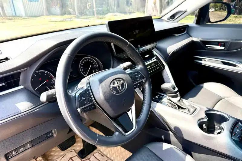 Venza 2023 2.0L CVT 2WD Premium Edition — миниатюра 20
