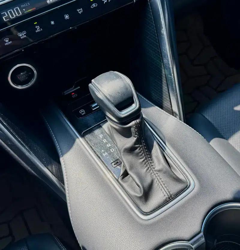 Venza 2023 2.0L CVT 2WD Premium Edition — миниатюра 21
