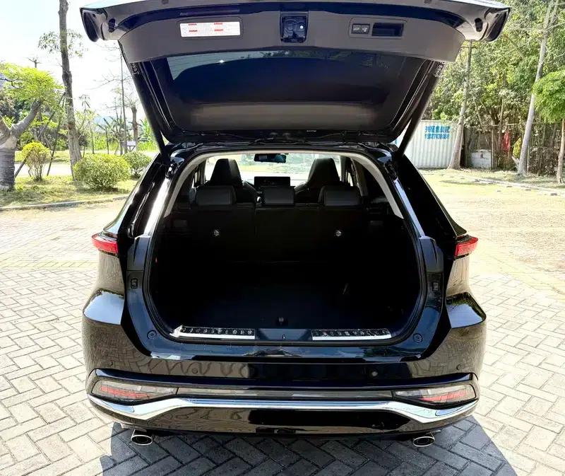 Venza 2023 2.0L CVT 2WD Premium Edition — миниатюра 28