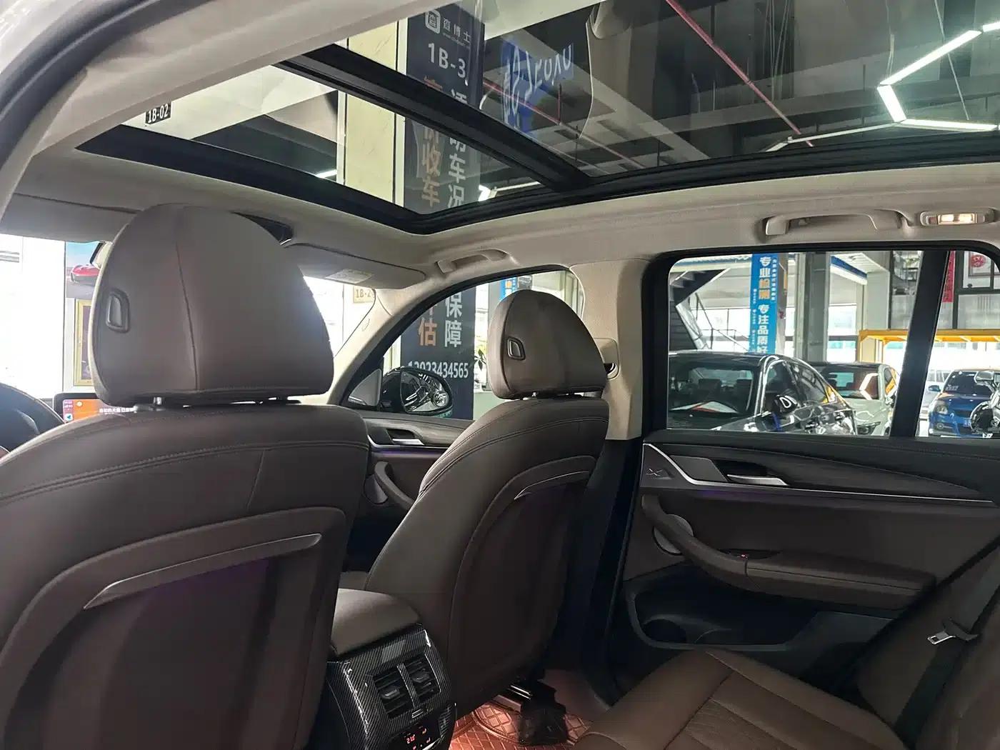 BMW X3 2022 xDrive30i Leading Edition M Sport Package — миниатюра 14