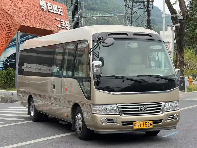 2018 Toyota Coaster 4.0L Manual Front-Wheel Drive 10-Seater Factory Custom Edition — миниатюра 3