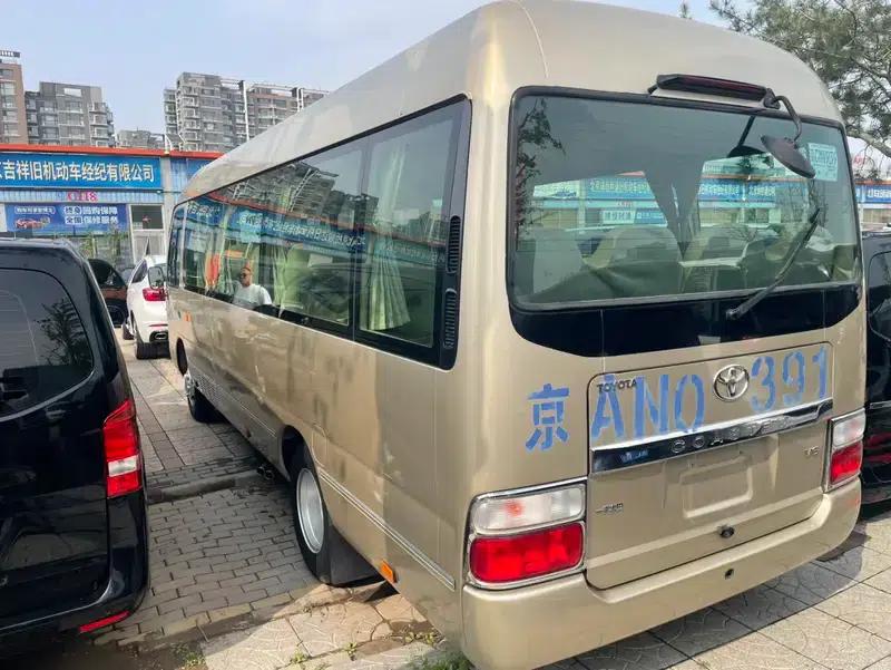2013 Toyota Coaster 4.0L Gasoline Luxury Edition 20-Seater 6GR — миниатюра 4