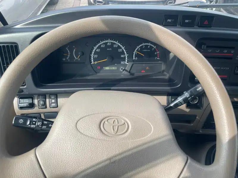 2013 Toyota Coaster 4.0L Gasoline Luxury Edition 20-Seater 6GR — миниатюра 9