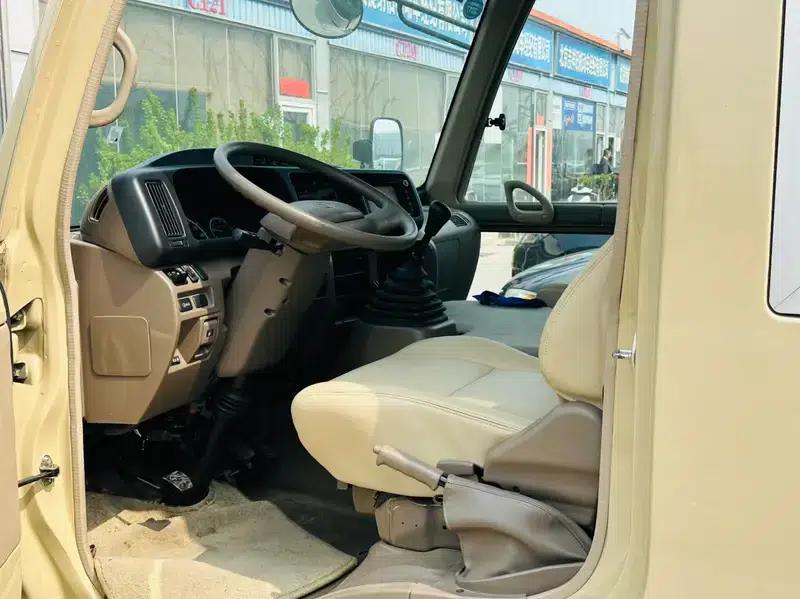 2015 Toyota Coaster 4.0L Premium GRB53L-ZEMSK 23-Seater Upgrade Version — миниатюра 20
