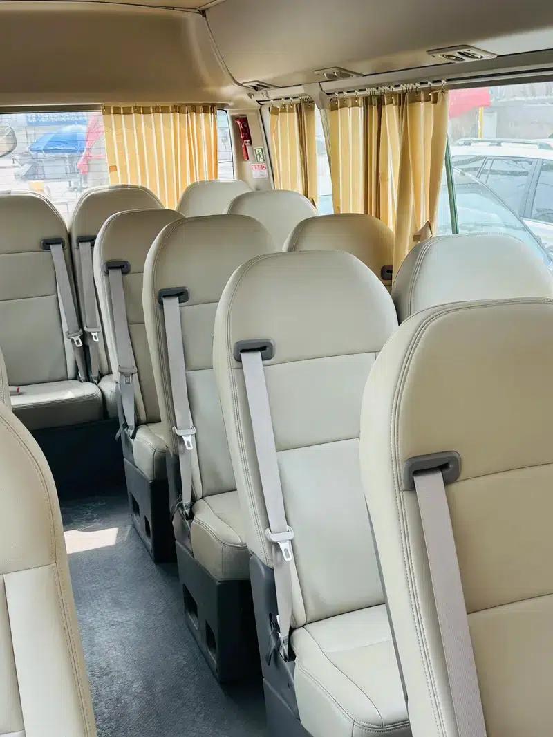 2015 Toyota Coaster 4.0L Premium GRB53L-ZEMSK 23-Seater Upgrade Version — миниатюра 23