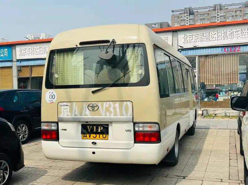 2015 Toyota Coaster 4.0L Premium GRB53L-ZEMSK 23-Seater Upgrade Version — миниатюра 5