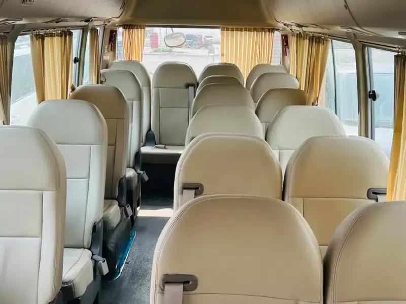 2015 Toyota Coaster 4.0L Premium GRB53L-ZEMSK 23-Seater Upgrade Version — миниатюра 9