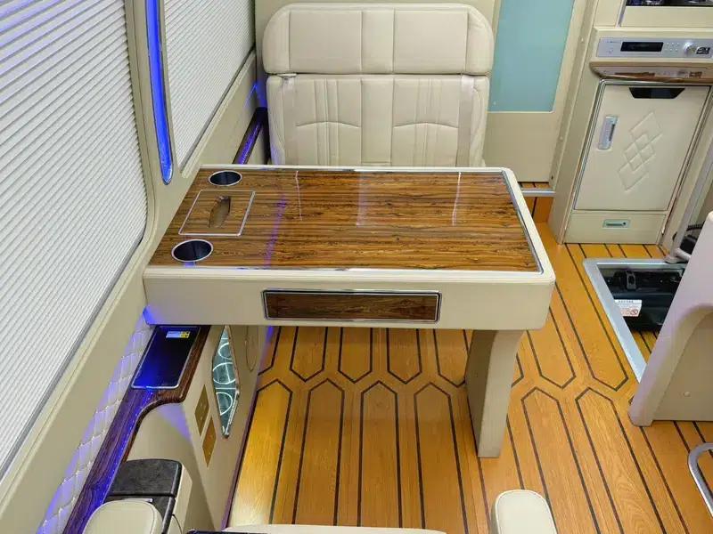 2023 Toyota Coaster 4.0L Manual Rear-Wheel Drive 12-Seater Factory Custom Edition — миниатюра 13