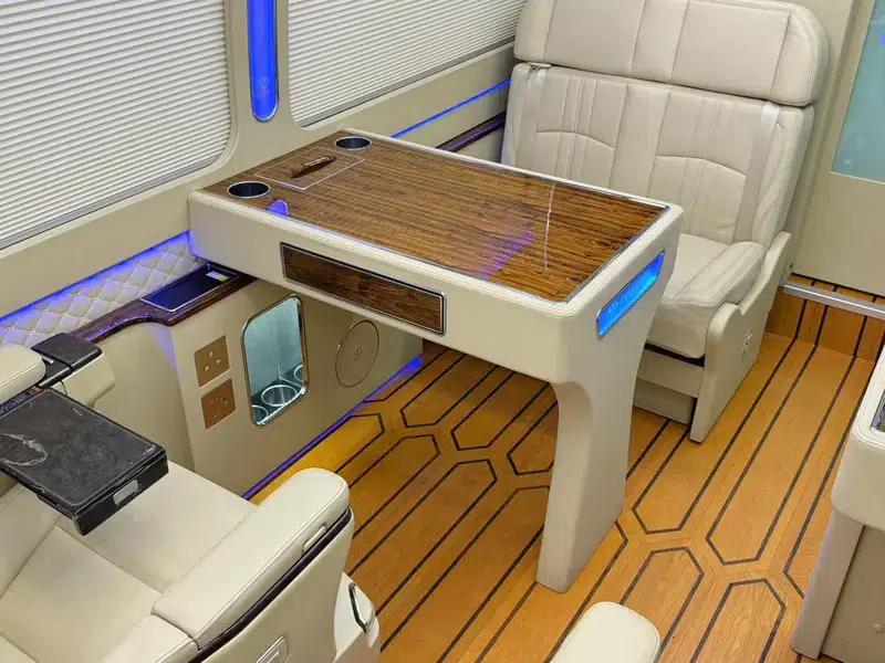 2023 Toyota Coaster 4.0L Manual Rear-Wheel Drive 12-Seater Factory Custom Edition — миниатюра 14