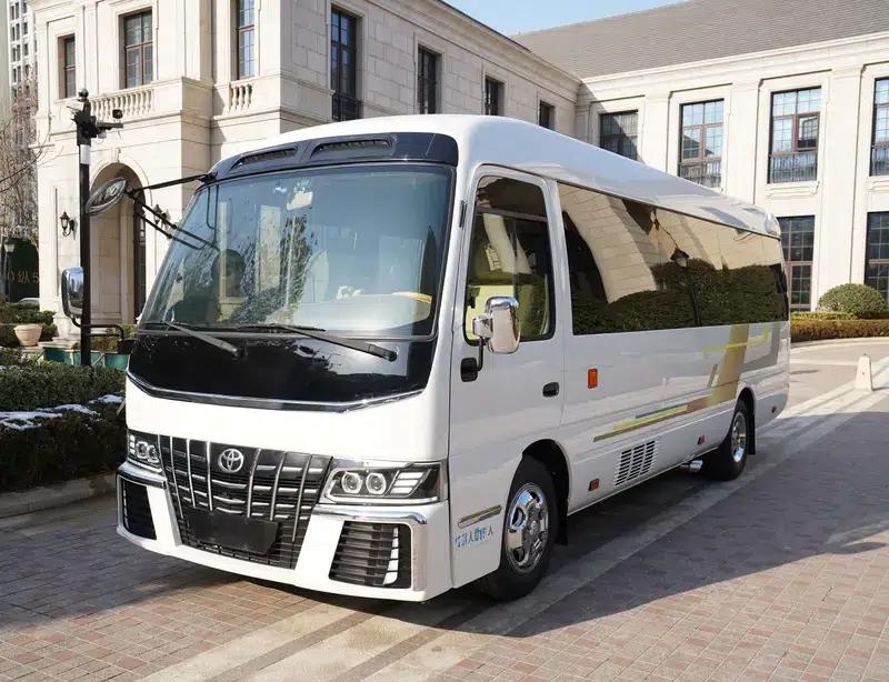 2020 Toyota Coaster 4.0L Luxury SUV GRB53L-ZCMEK 20-seater — миниатюра 1