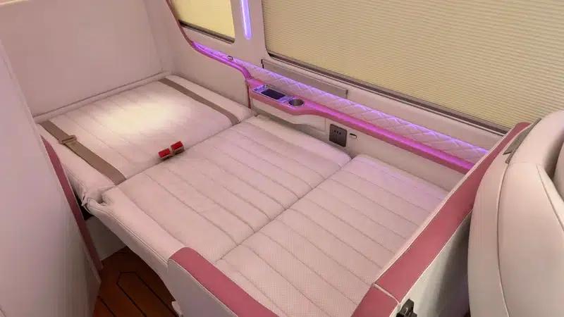 2022 Toyota Coaster 4.0L Manual Rear-Wheel Drive 7-Seater Factory Custom Edition — миниатюра 19