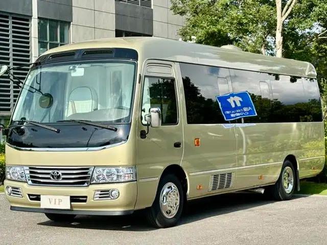 2022 Toyota Coaster 4.0L Manual Rear-Wheel Drive 7-Seater Factory Custom Edition