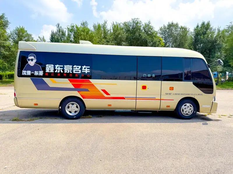 2018 Toyota Coaster 4.0L Manual Rear-Wheel Drive 11-Seater Factory Custom Edition — миниатюра 8