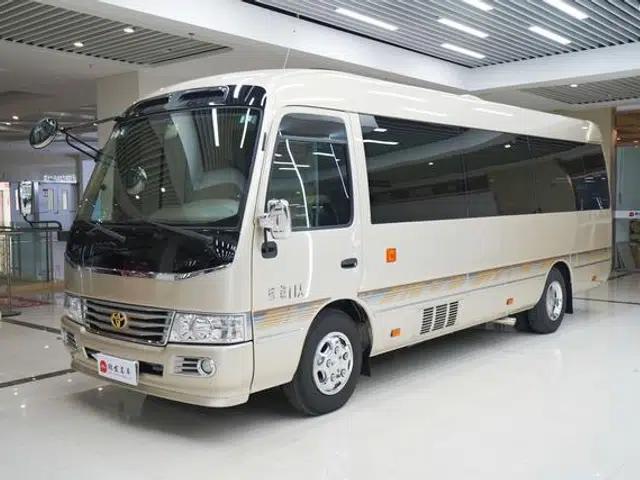 2018 Toyota Coaster 4.0L Manual Rear-Wheel Drive 11-Seater Factory Custom Edition