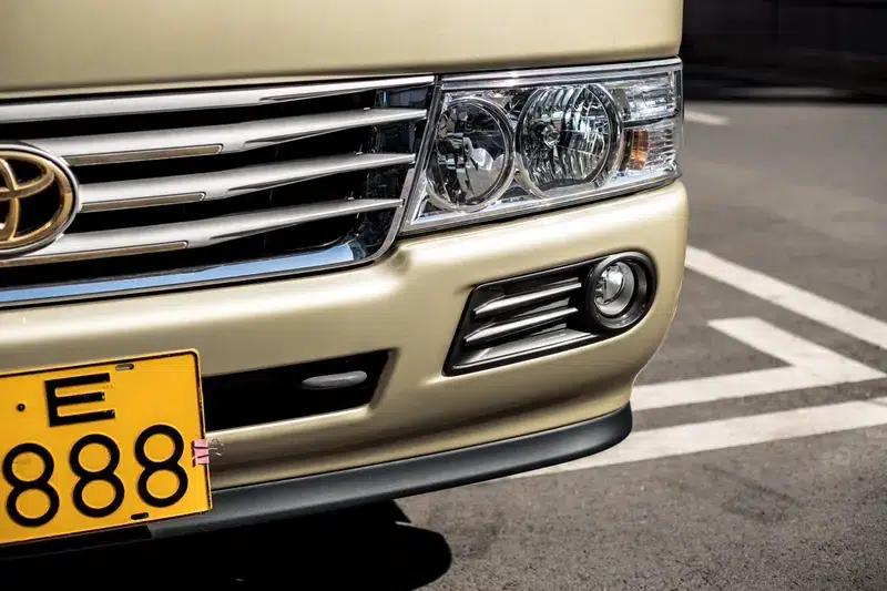 2020 Toyota Coaster 4.0L Manual Rear-Wheel Drive 9-Seater Factory Custom Edition — миниатюра 6