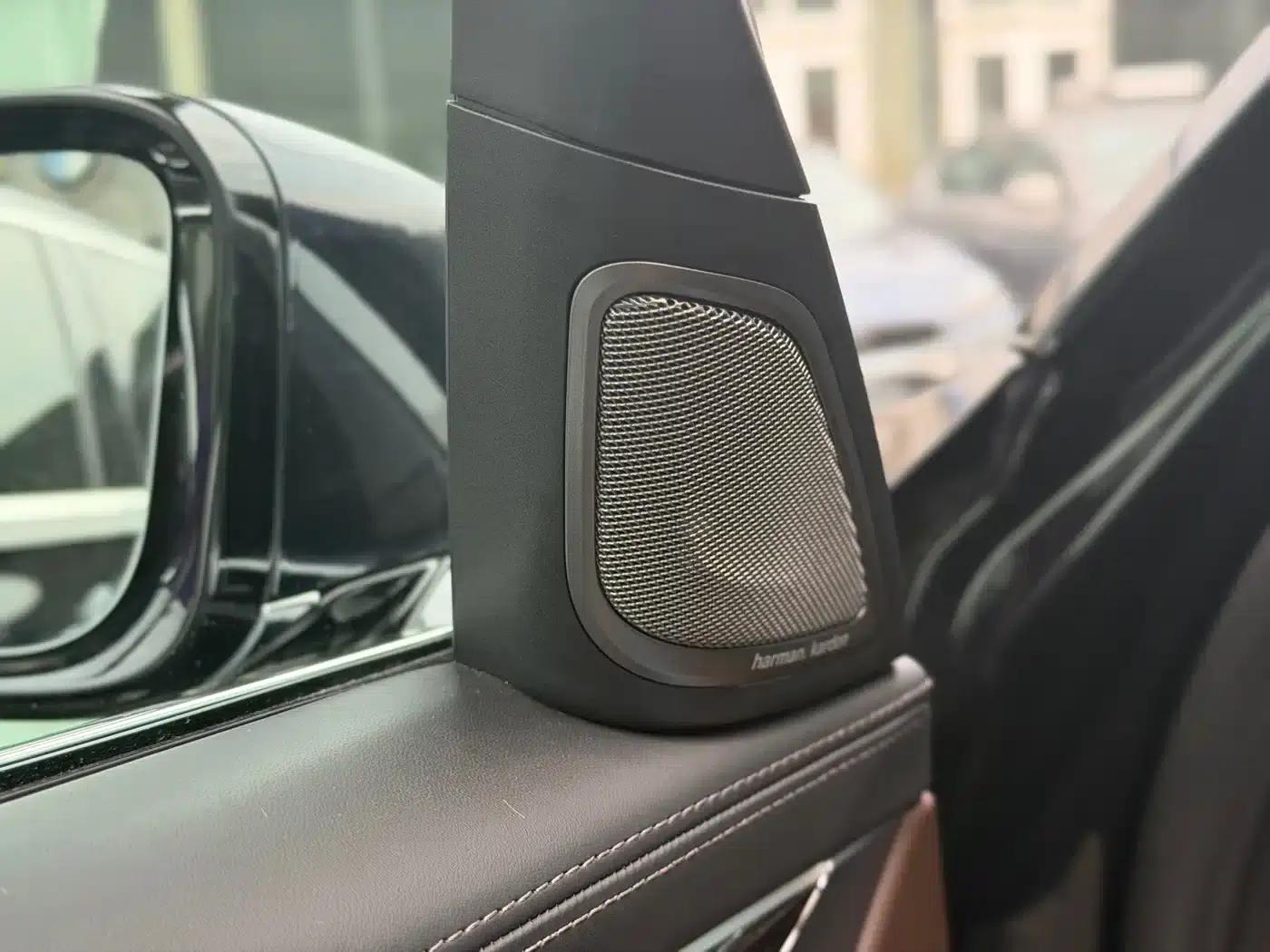 2021 BMW 7 Series 740Li Leading Edition M Sport Package — миниатюра 7